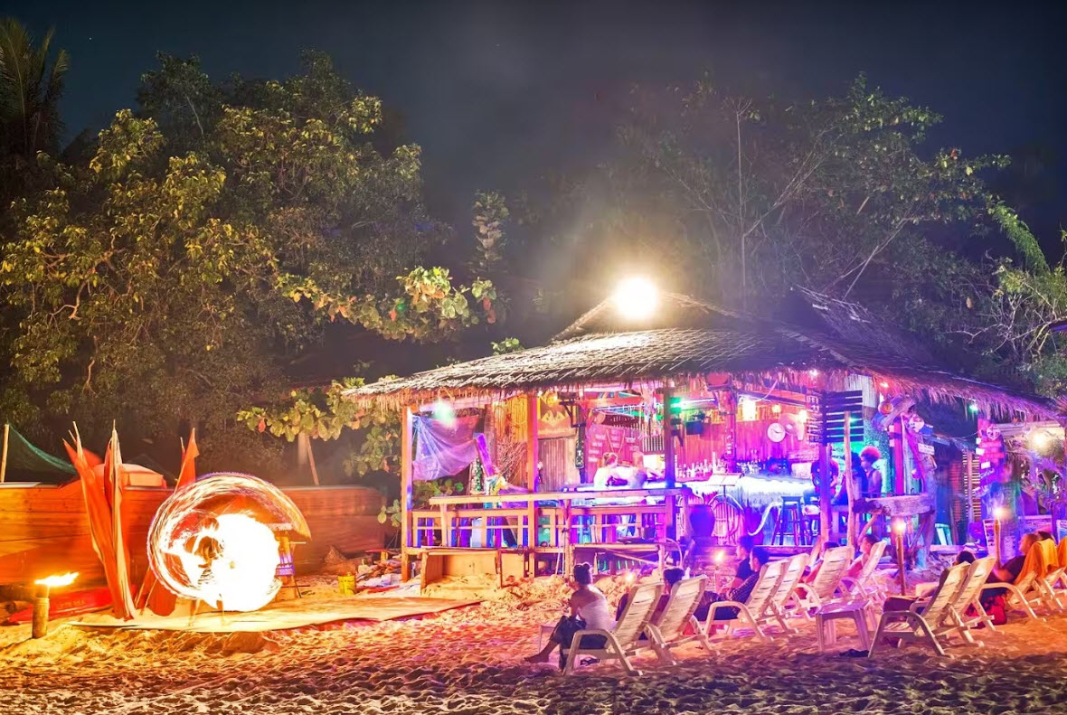 PhiPhi Islands